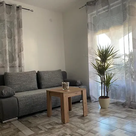 Apartment Tina *