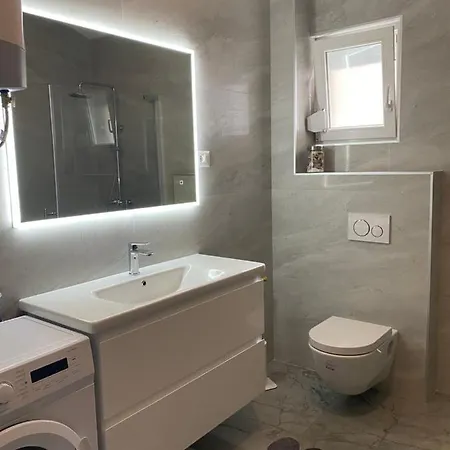 Tina Apartment *