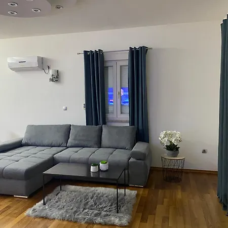 Tina Apartment Rogoznica (Sibenik-Knin)