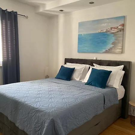 Apartment Tina *