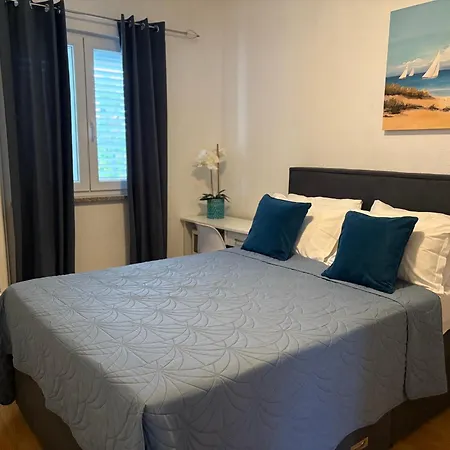 Tina * Rogoznica (Sibenik-Knin)