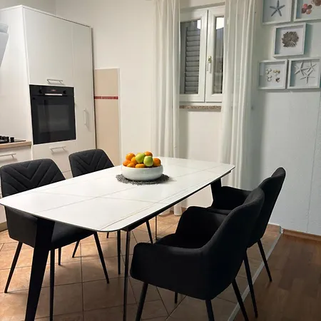 Apartment Tina Rogoznica (Sibenik-Knin)