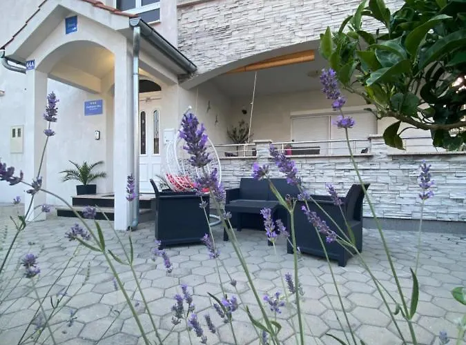 Tina Apartamento Rogoznica (Sibenik-Knin)