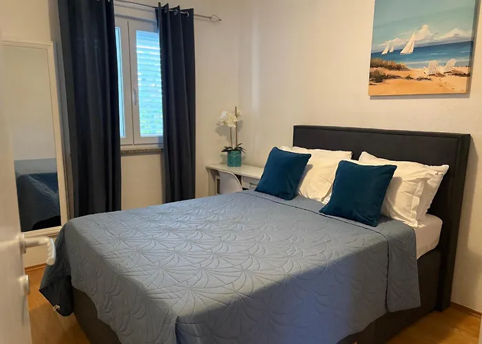 Tina * Rogoznica (Sibenik-Knin)